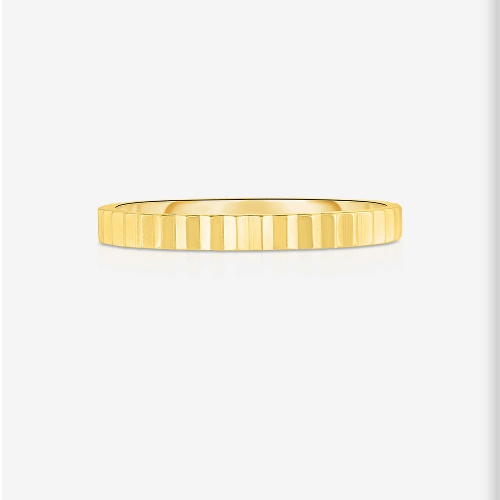 Ring Concierge Fluted Gold Stackable Ring